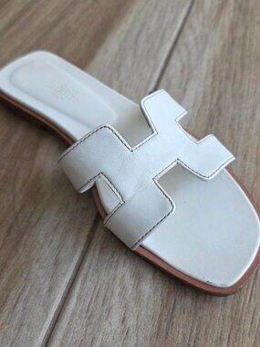 Hermes Oran White Leather Sandals Eur. 36.5